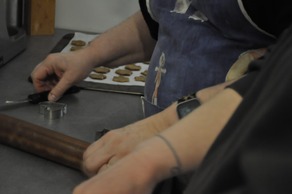 naturopathe à Metz, atelier de naturopathie, confection de pâtisserie IG bas